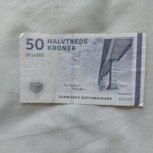 50  HALVTREOS KRONER